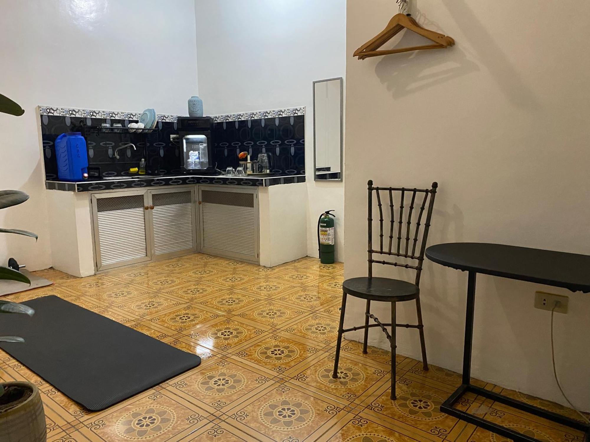 Cog Bnb Lubao -100 Mbps Wifi Room photo